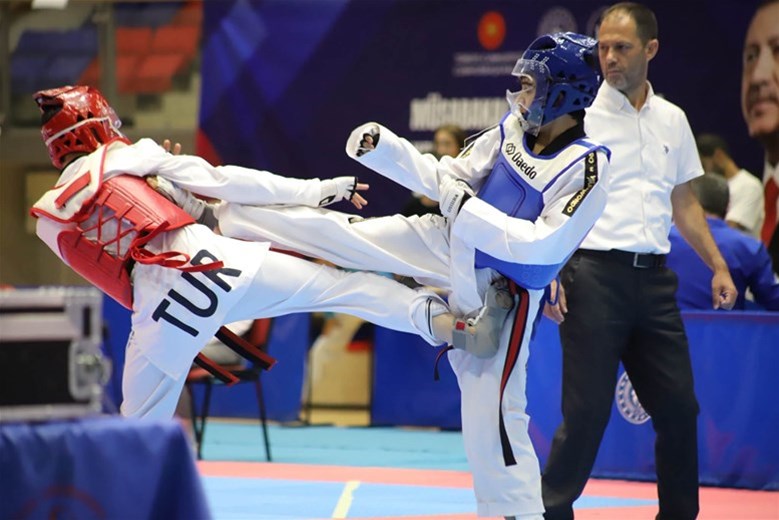 Anadolu Yıldızlar Ligi Taekwondo Türkiye Şampiyonası Karabük’te Başladı